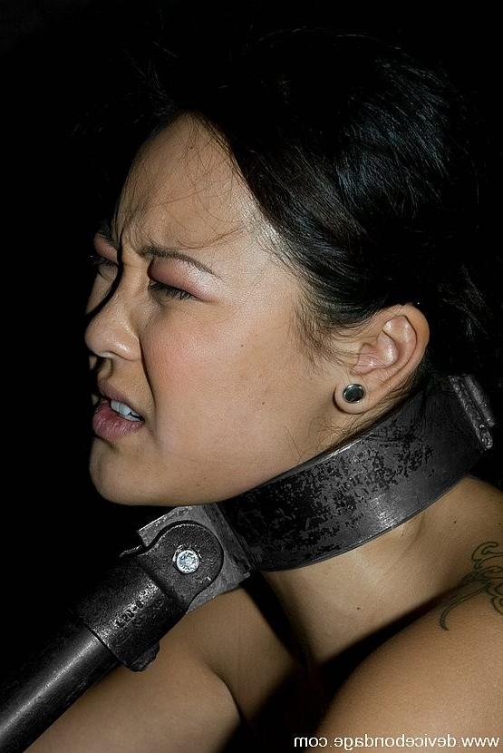 15P Gaged Jandi Lin in leather strap bondage getting pussy inserted