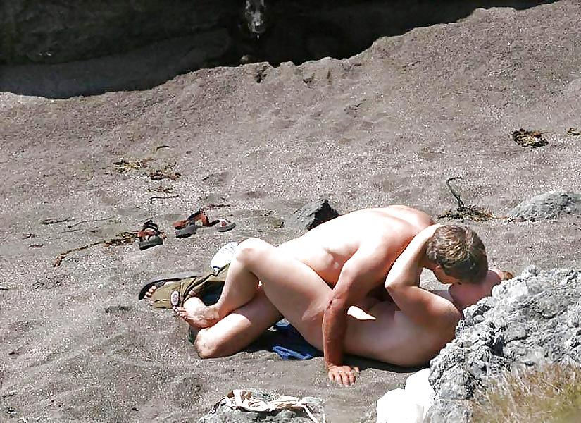 14P Beach sex 1
