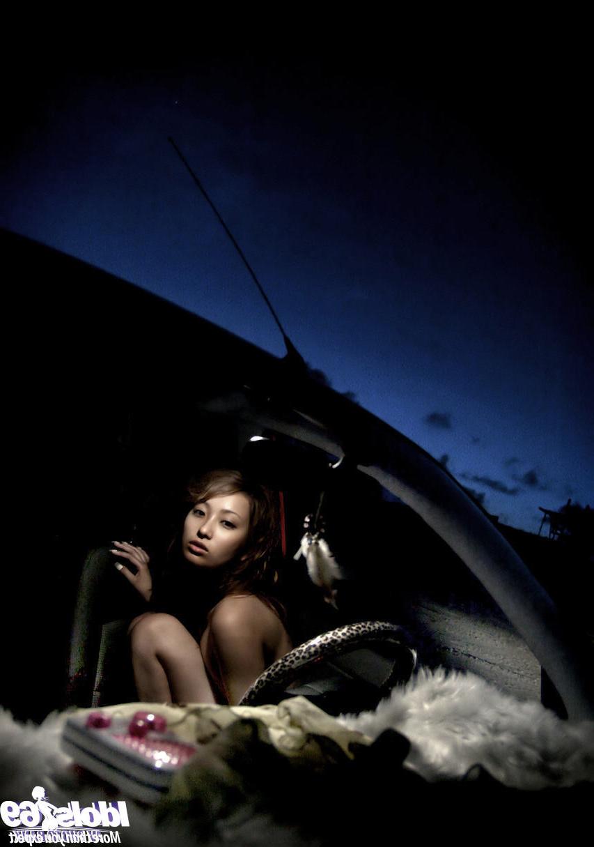 15P Asian pornstar Nao Yoshizaki sexy photos