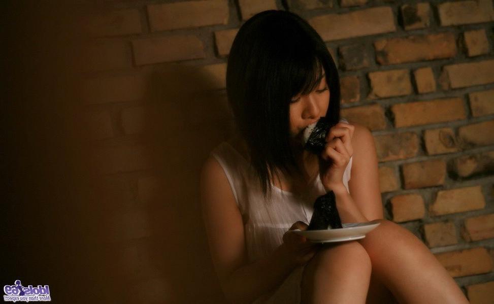 15P Rin Hayakawa asian schoolgirl shows tits and pussy