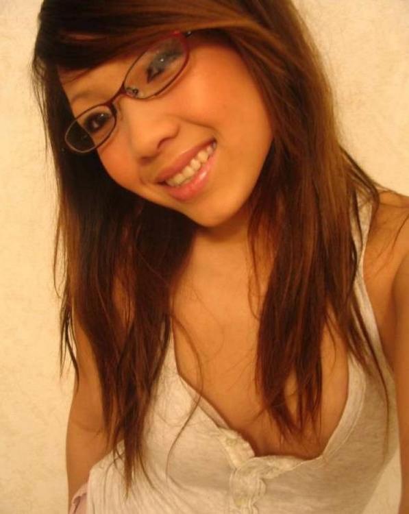 16P Asian coed goes full nude in couch shows squeezable tits