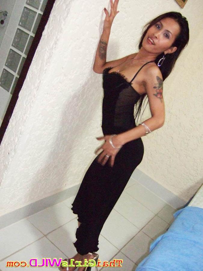 15P Sexy asian nympho strips before sex