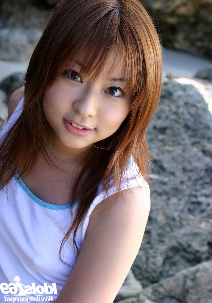 15P Japanese av teen idol Miyu Sygiura on beach