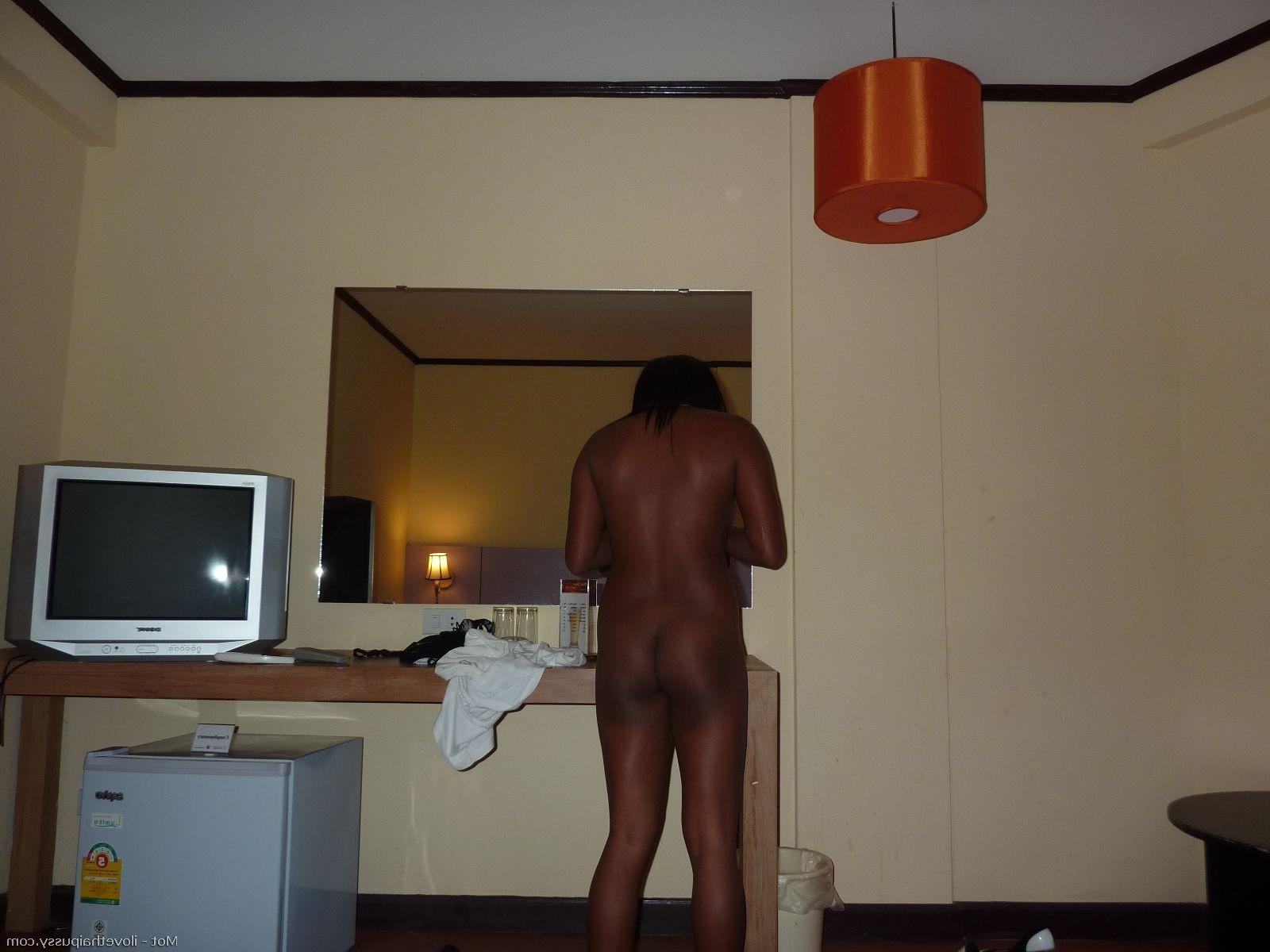 15P Dark Brown Thai Hooker Fucked In Her Deep Pussy Cavern By A Sex Tourist