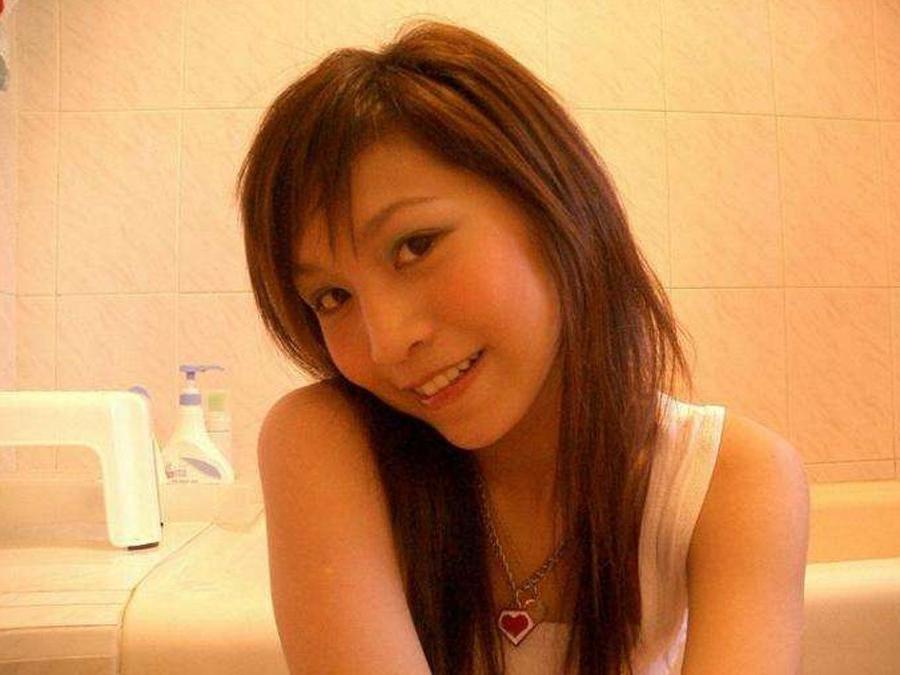 16P Asian coed goes full nude in couch shows squeezable tits
