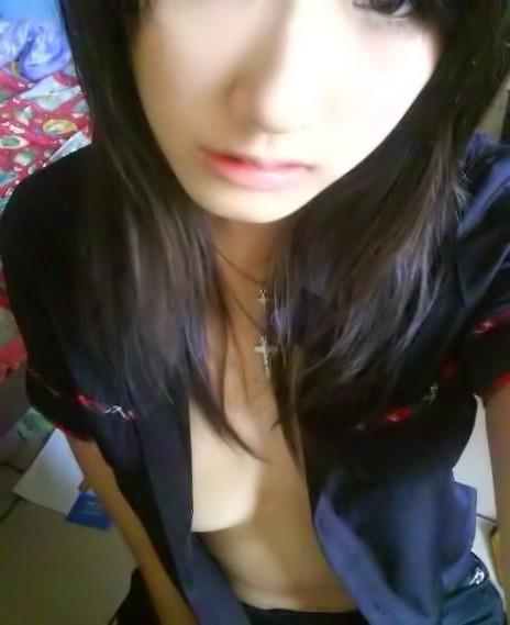16P Asian coed goes full nude in couch shows squeezable tits