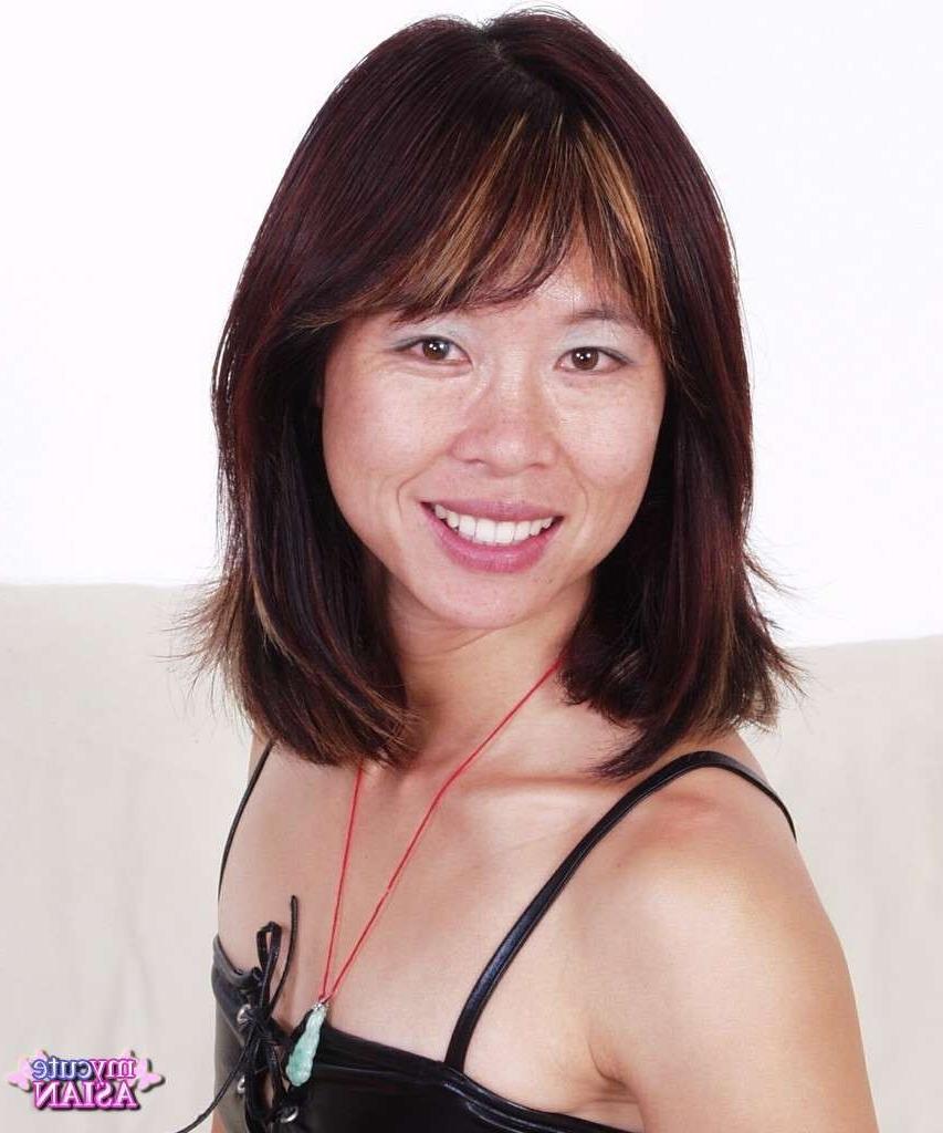 16P Hot asian MILF sucks and gets her cunt fucked