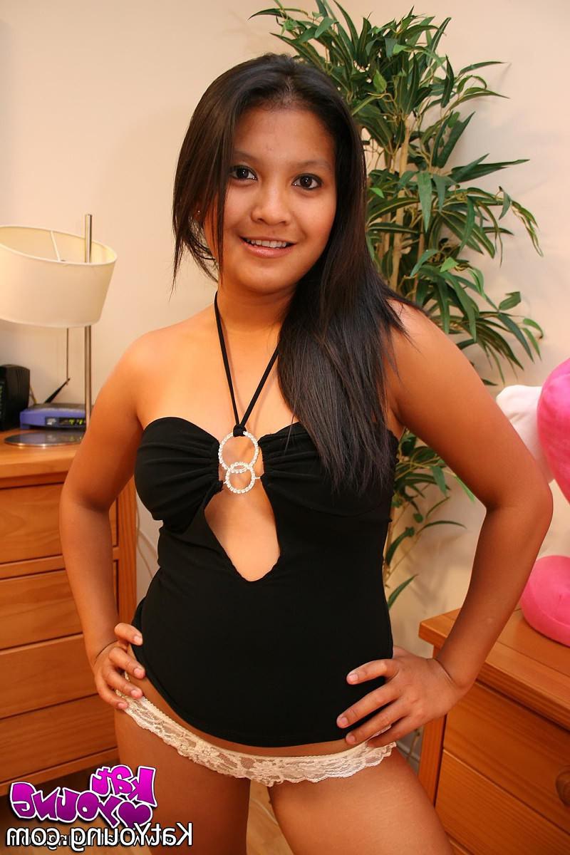 16P ::: Kat Young ::: Nice orient cutie Kat taking off panties and posing naked