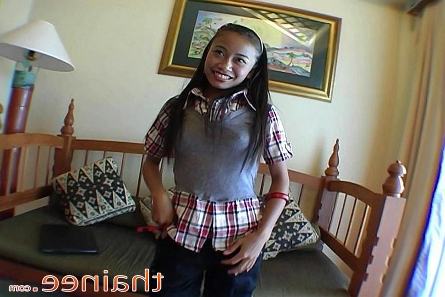 16P Thai teen girl in schoolgirl uniform fucked