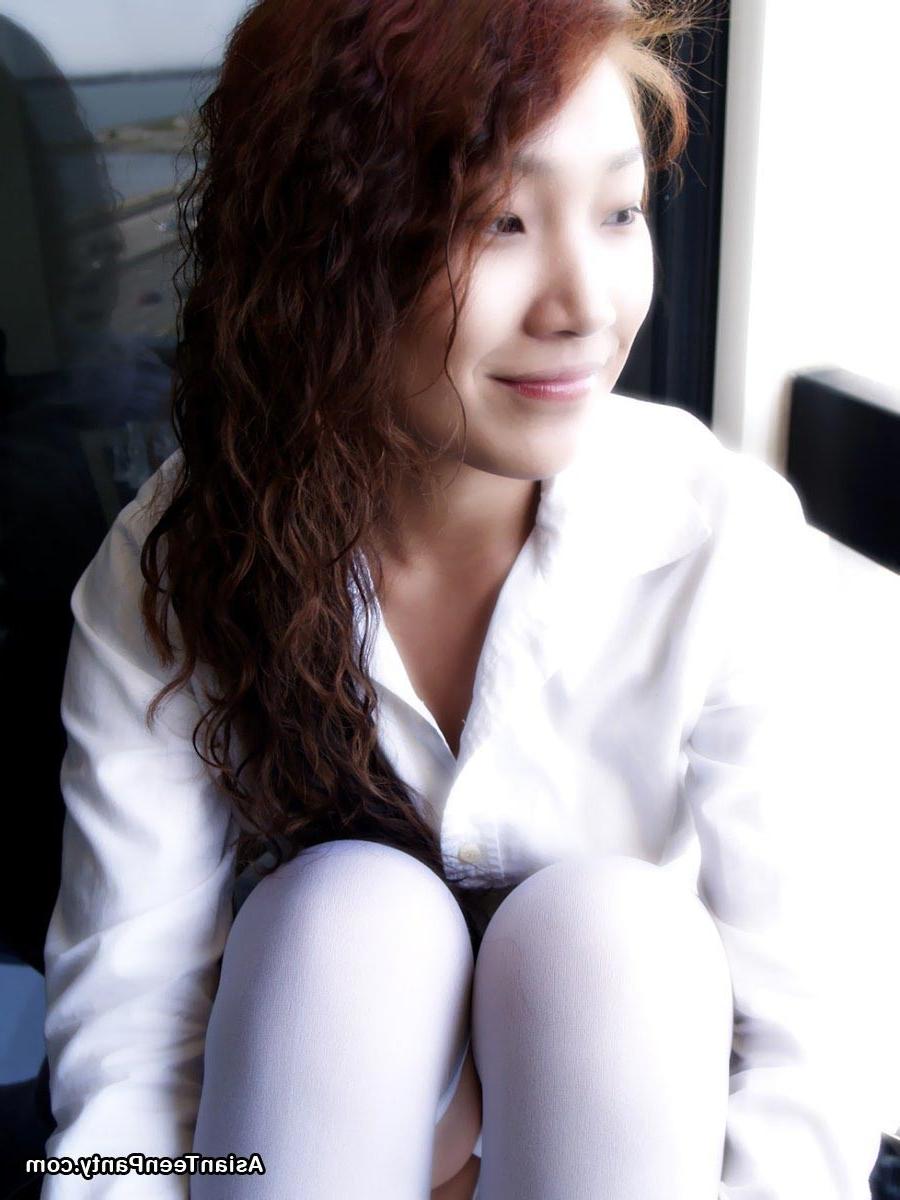 16P asian schoolgirl