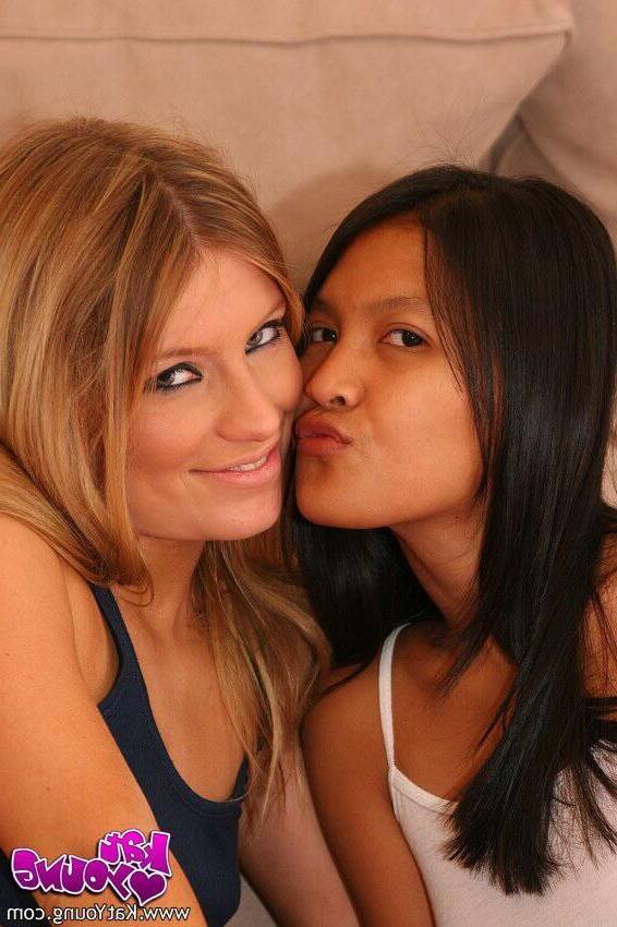16P Kat Young And Faith Eating Pussy