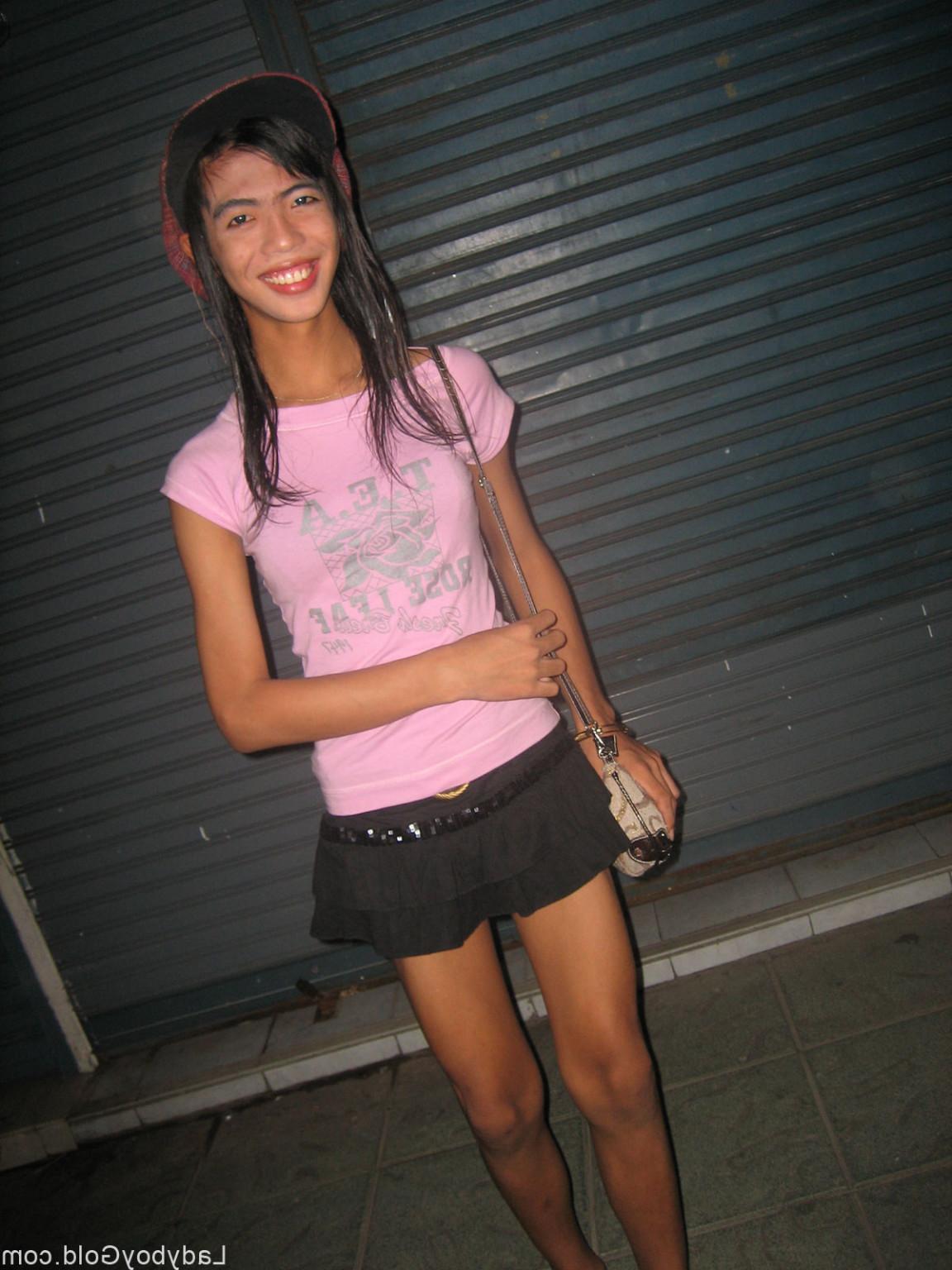 16P Amateur candid Thai ladyboy whores