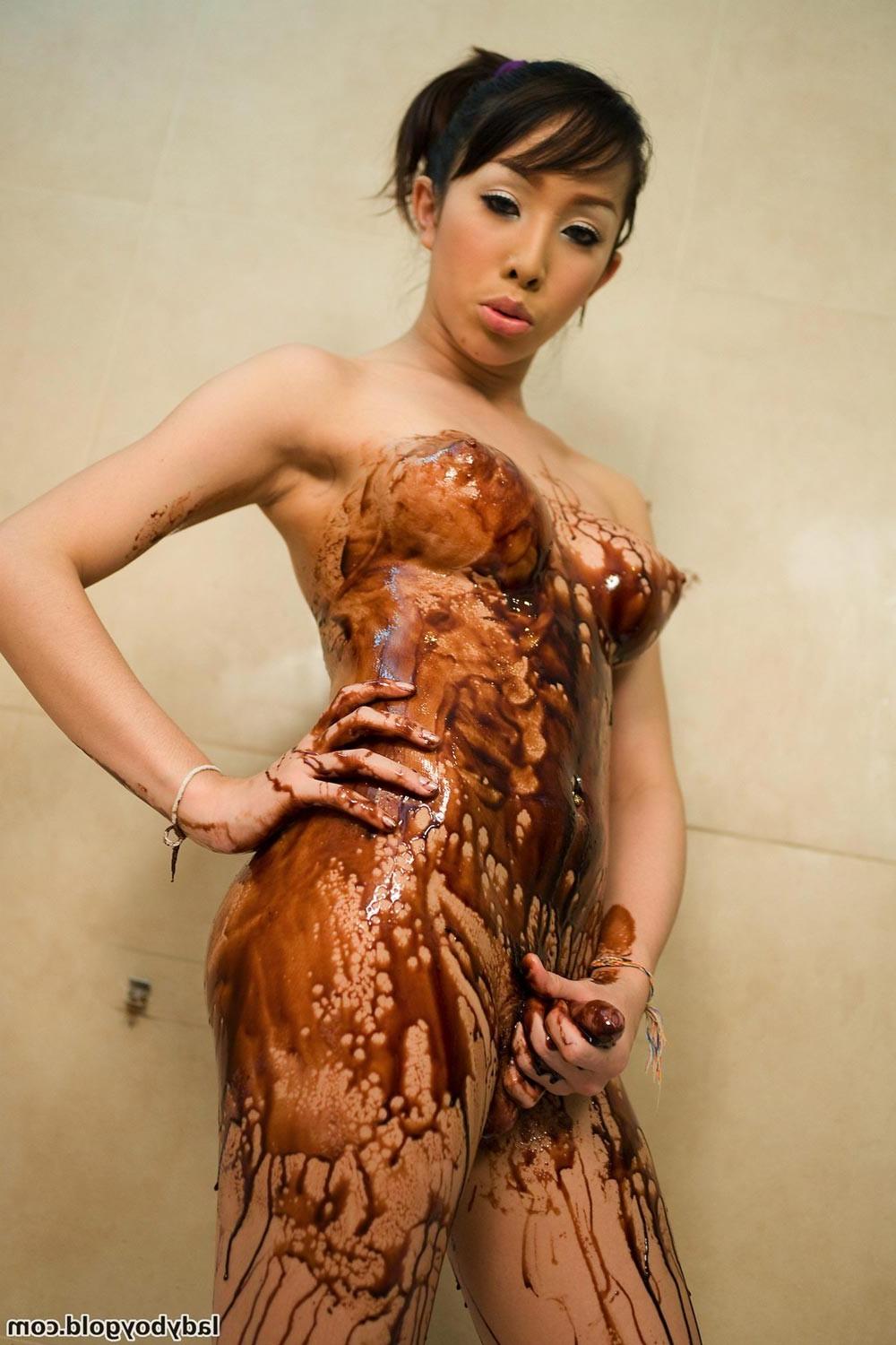 16P Asian ladyboy fetish wet and messy covered in chocolate
