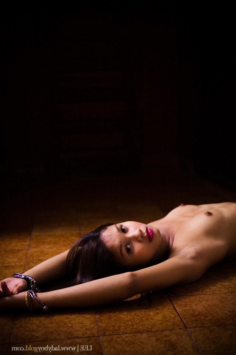 20P Ladyboy handcuffed ready for fucking