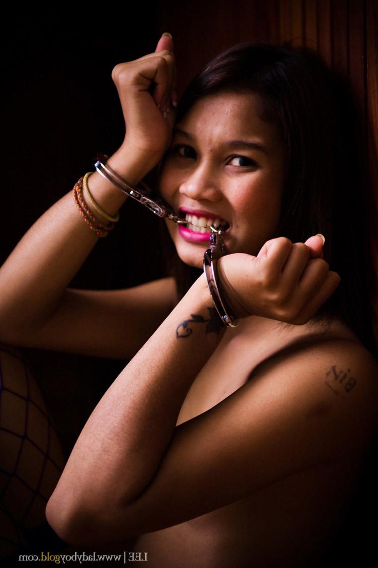 20P Ladyboy handcuffed ready for fucking
