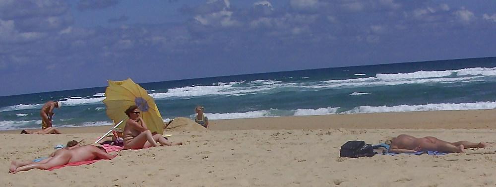 8P Naked Beach Biarriz 2011 (5)