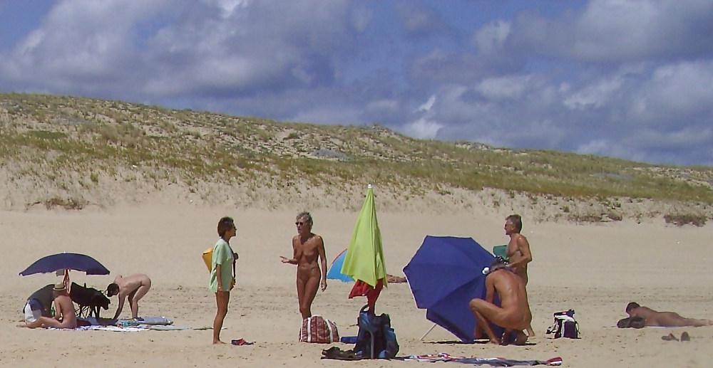 8P Naked Beach Biarriz 2011 (5)