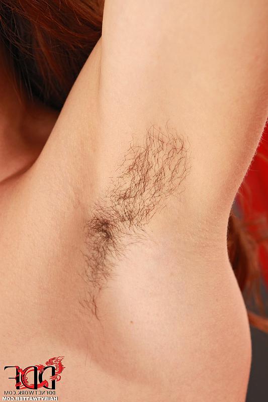 16P Sexy Redhead Gets Her Bush Pummeled