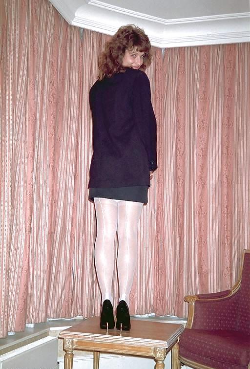 25P Kery matthews solo nylons