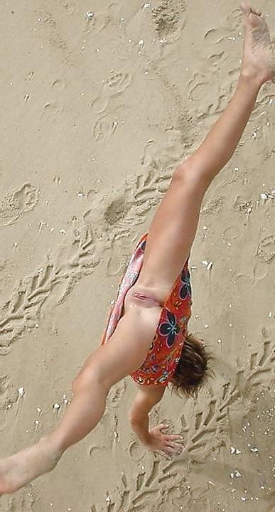 12P TheSandfly Beach Poseurs