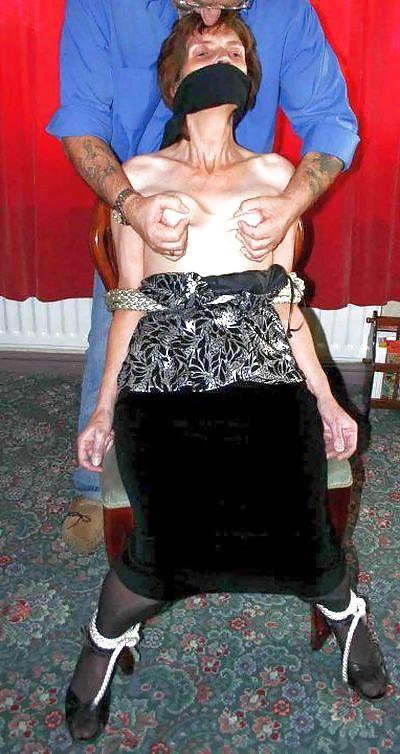 25P Sluts in nylons