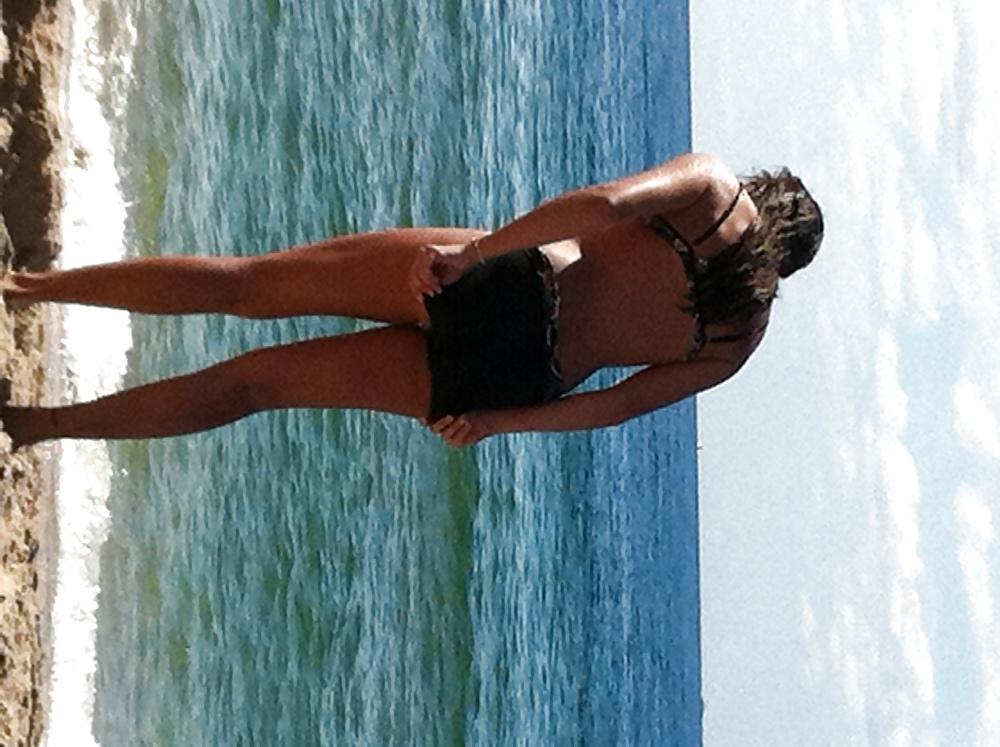 10P Jewish Girl on a beach