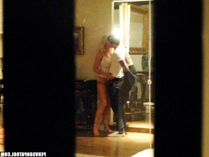 17P Pervert voyeur spying on her hot blondie neighbour fucking