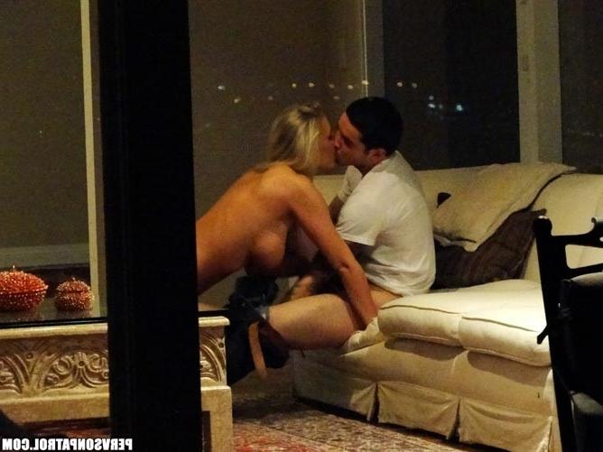17P Pervert voyeur spying on her hot blondie neighbour fucking