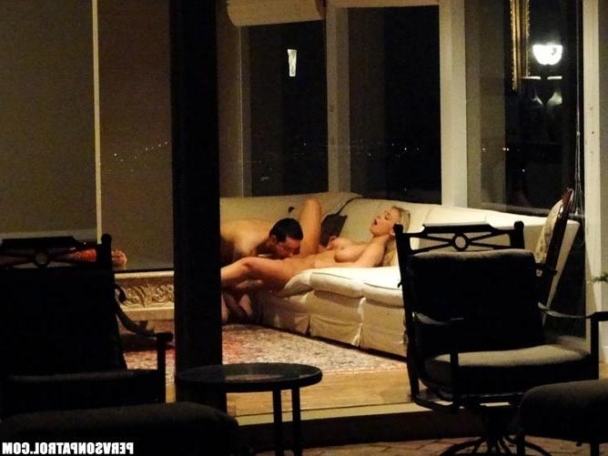 17P Pervert voyeur spying on her hot blondie neighbour fucking