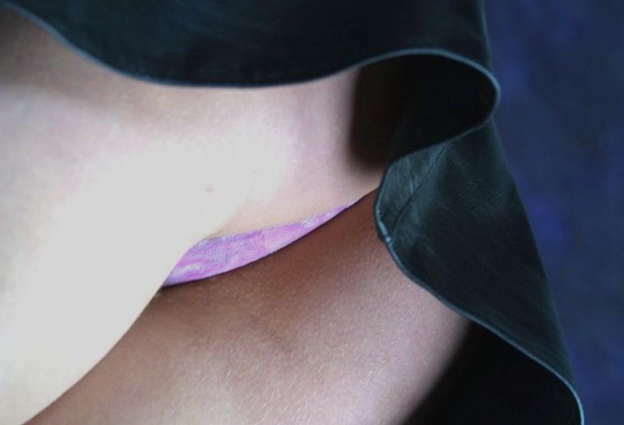 16P Upskirt voyeur panty peeks at blonde babe in short leather skirt