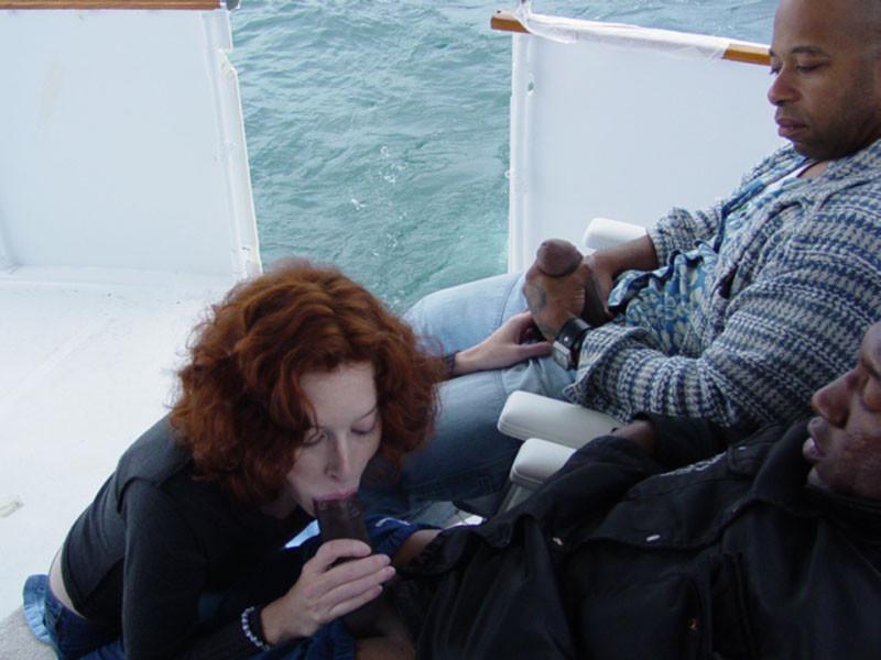20P A slim gal on the yacht