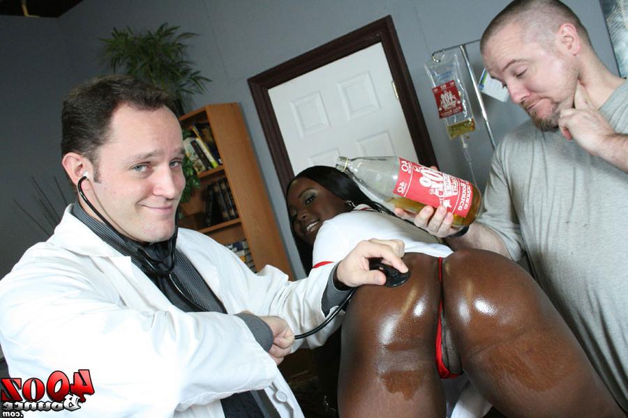 16P Hot round bubble butt ebony black ass babe fucked by white cock
