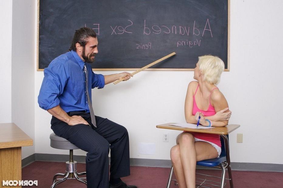 16P Horny schoolgirl Christine Alexis fucks for grades