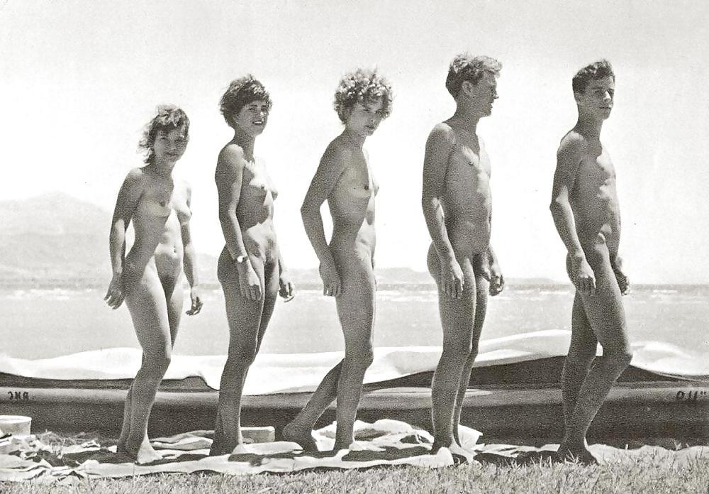 20P Naked beach 189 (Vintage special)