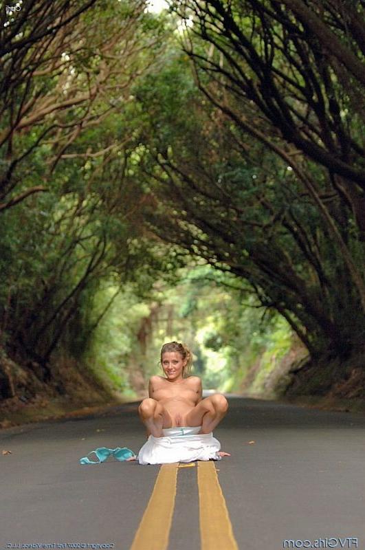 15P Carli Banks flashing her gorgeous body on the road