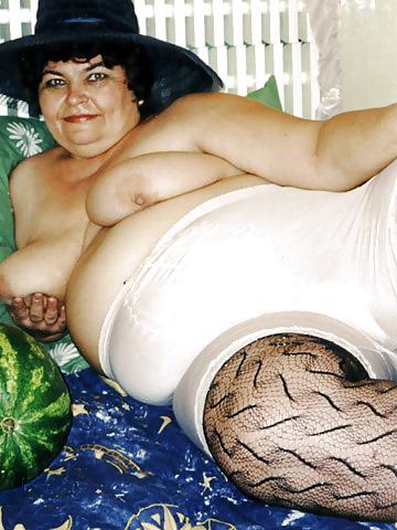 7P Fat woman in panties