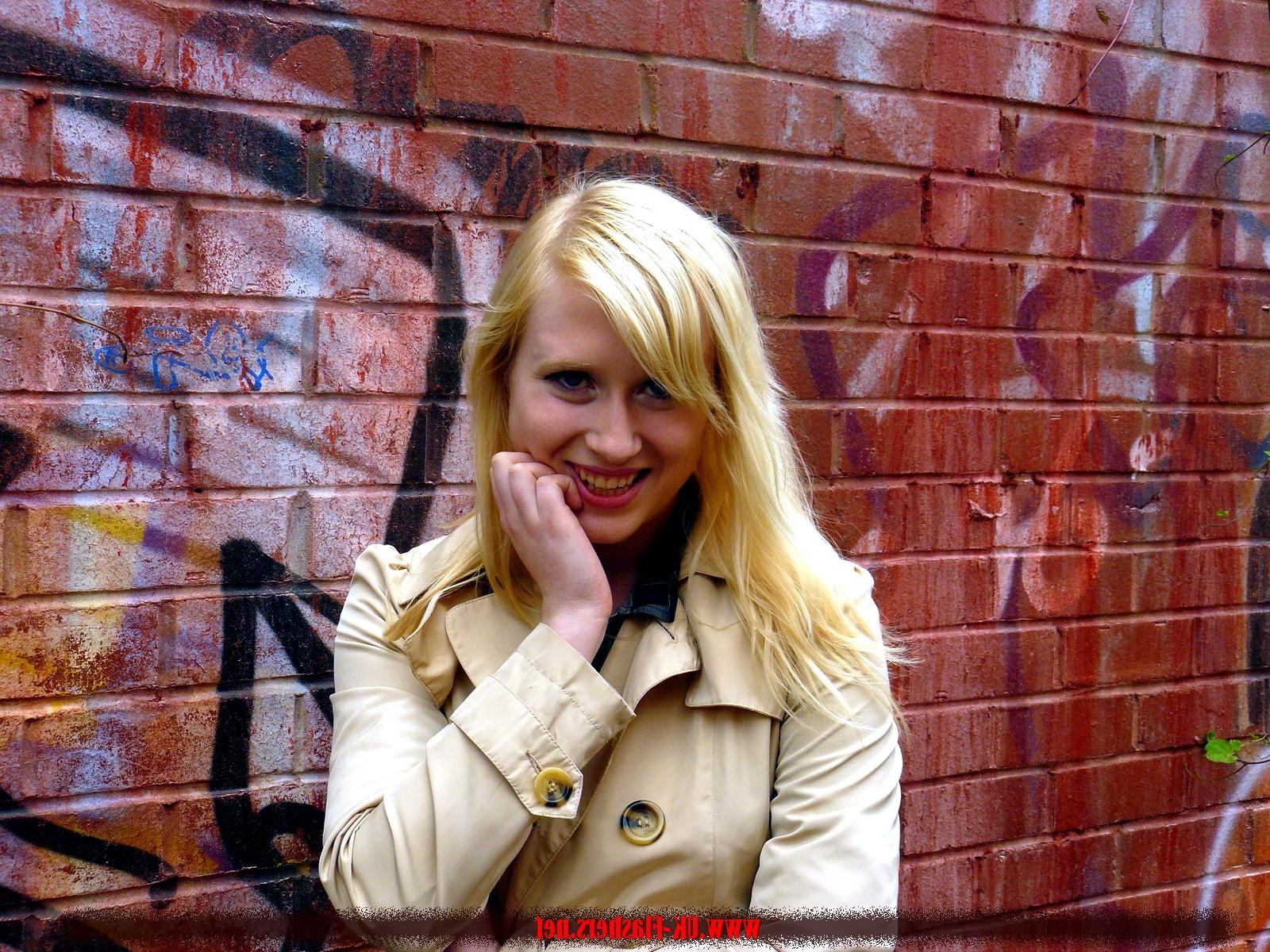 16P Flashing blonde british babe Satine Spark in public nudity