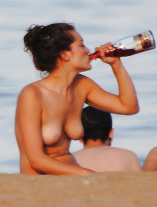 20P Barcelona Beach Babes