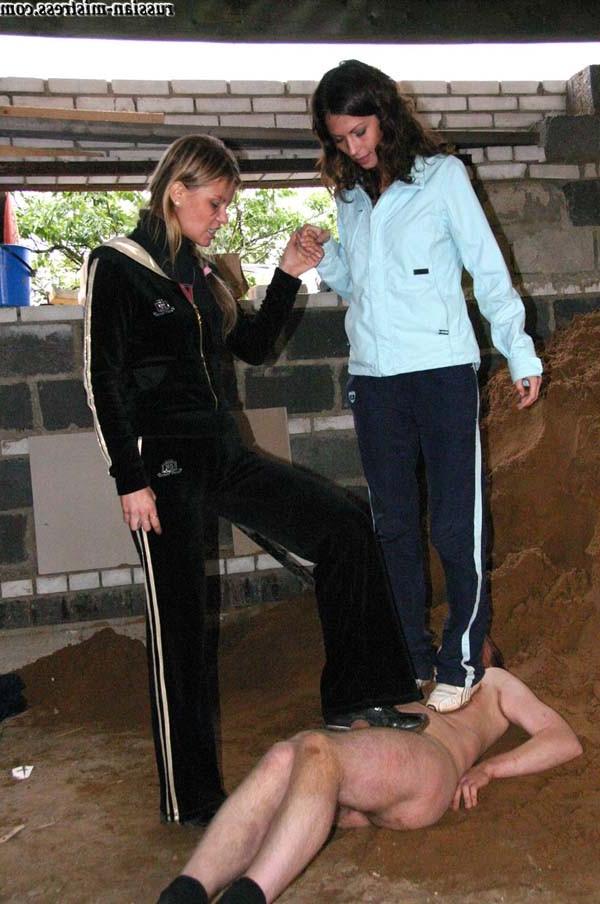 16P Rich bitches punish a fleshy worker right on the building site