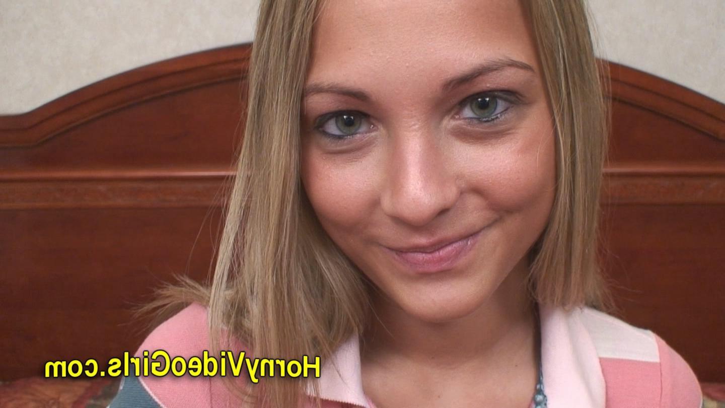 25P College girl does her first and only xxx video