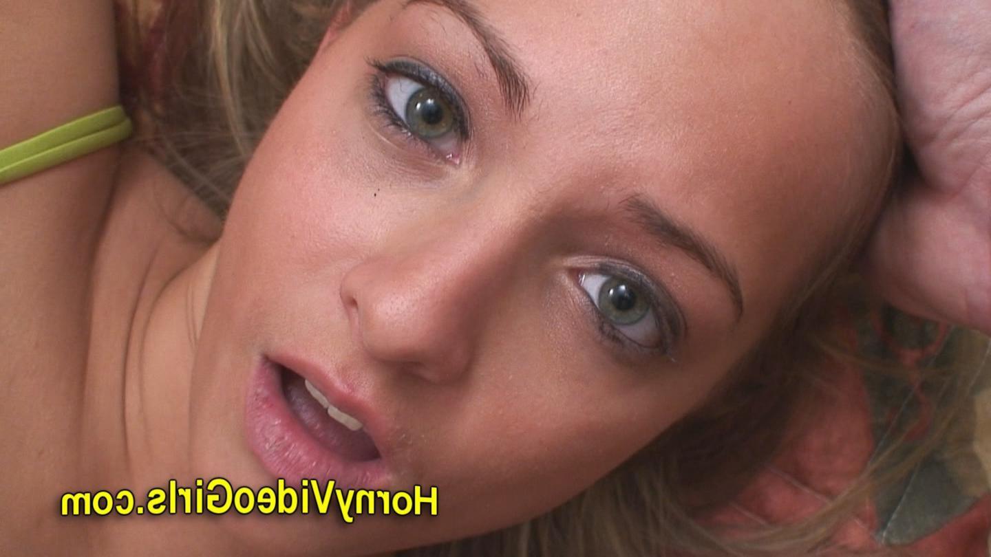 25P College girl does her first and only xxx video