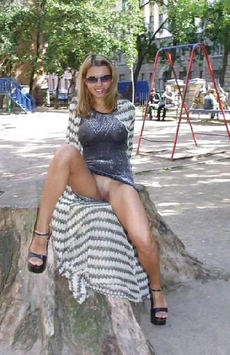 16P Flashing pussy