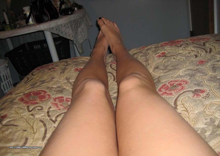 12P Big breasted brunette teasing and seducing