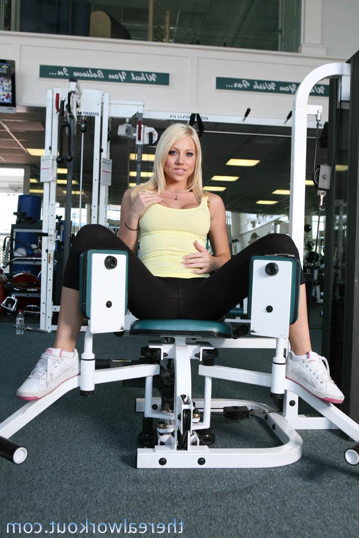 18P Blonde hottie Gets A Hard Cock After A Workout