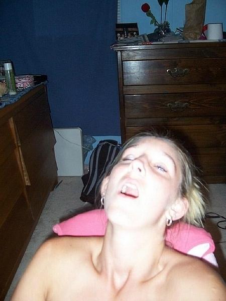 15P Gorgeous horny sweet amateur girls posing on camera naked
