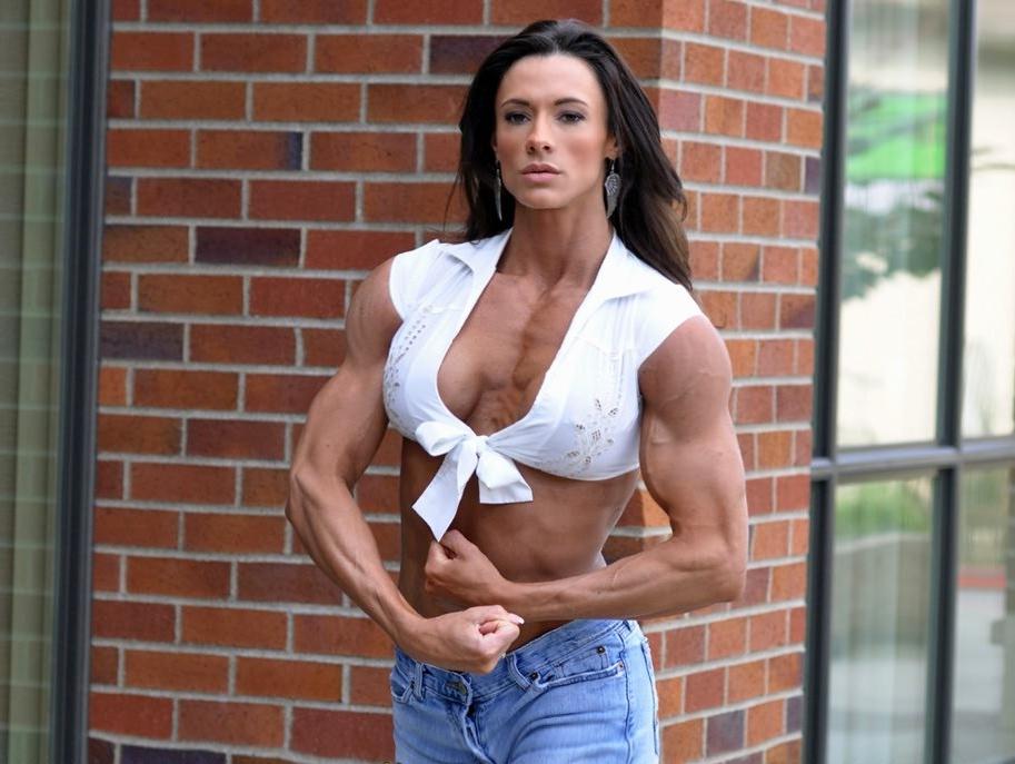 12P Cute ripped tall muscle Goddess flexing and posing outdoors