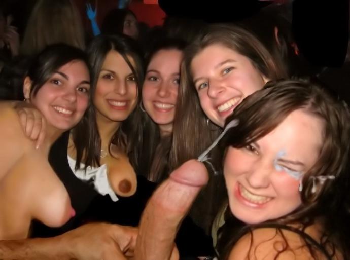 15P Amateur self shooting teens showing their bodies