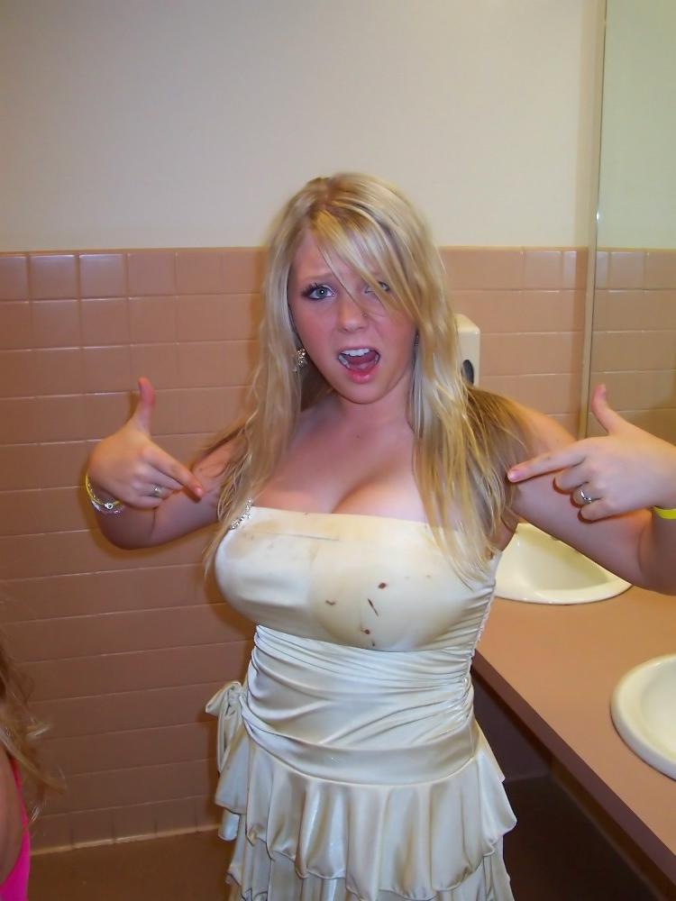15P Gorgeous beautiful cutie teen posing on camera naked
