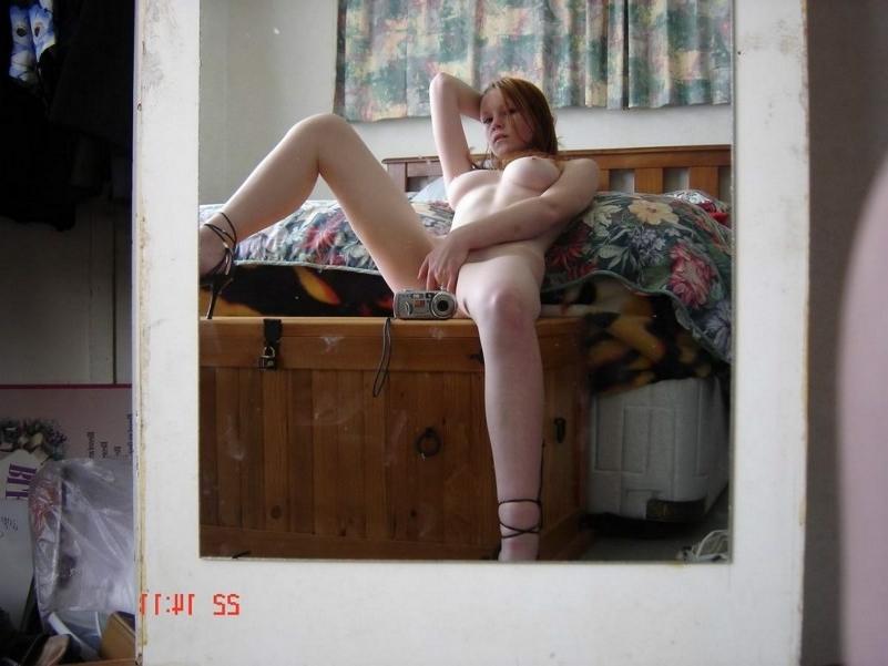 15P Gorgeous horny sweet amateur girls posing on camera naked