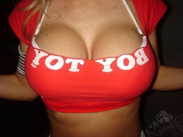 15P Many hottest amateur teens and babes posing on camera